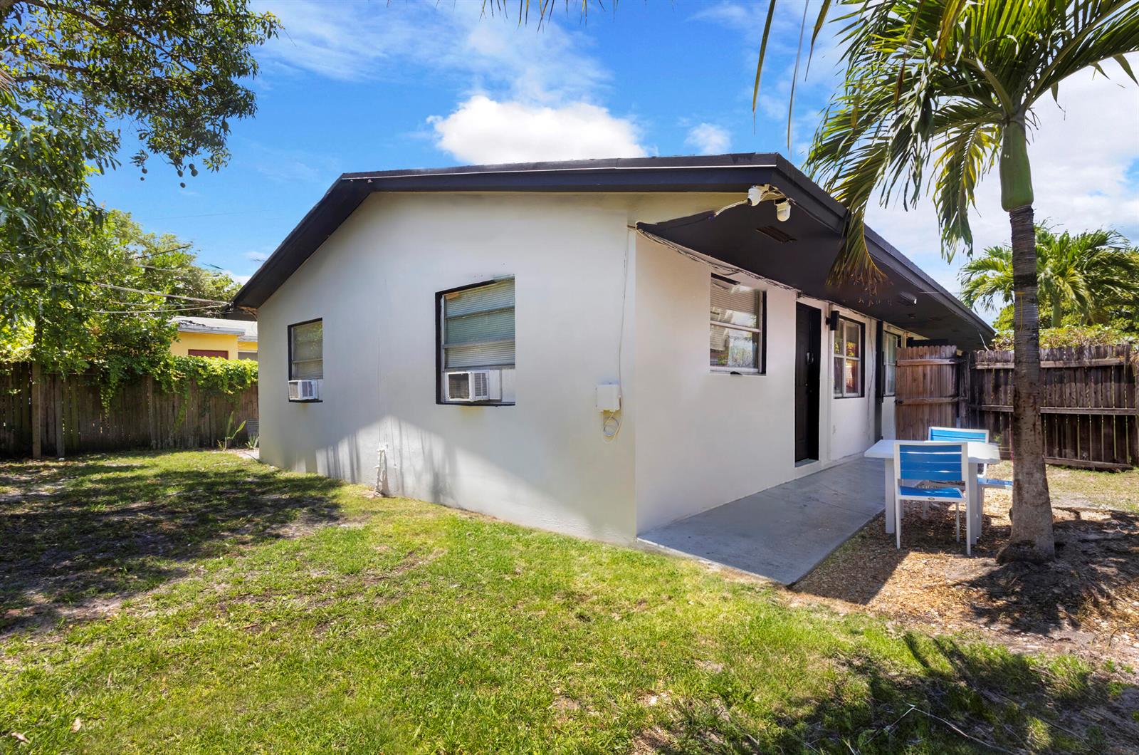 See details / 0 2792 sq. ft. $ 2026-09-07 0 Photo