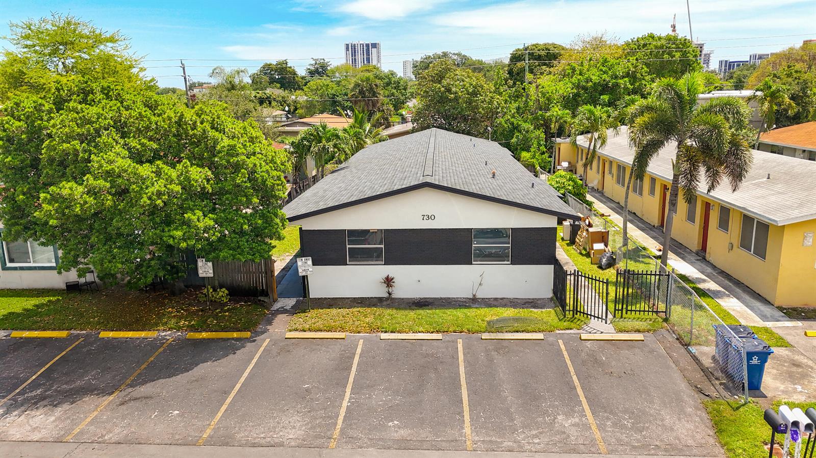 See details / 0 2792 sq. ft. $ 2026-09-07 0 Photo