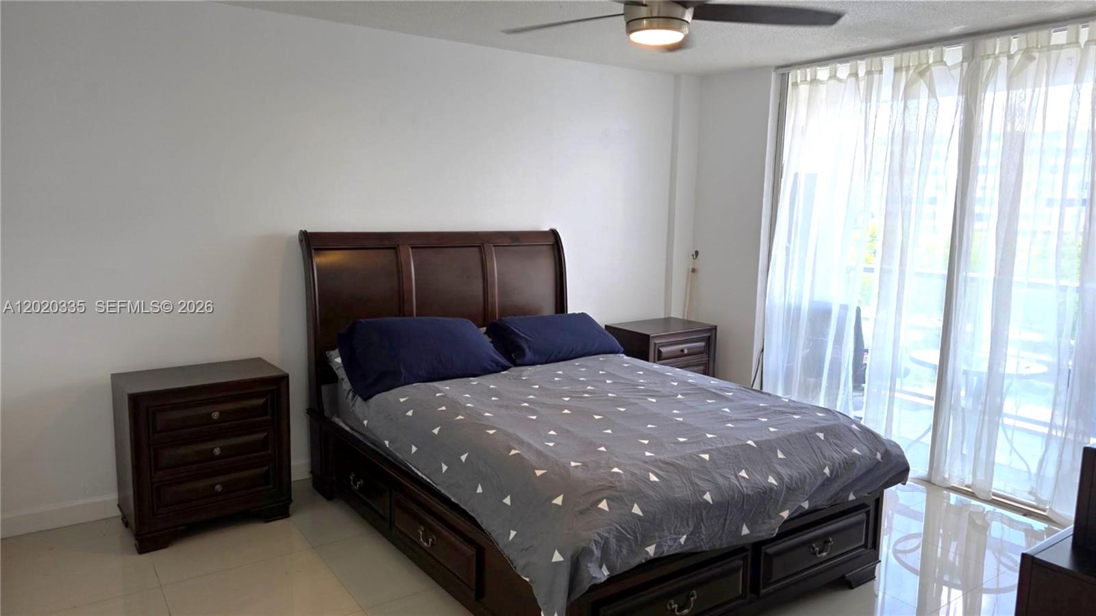 Ver detalles 511E 1 / 1 801 sq. ft. $ 2026-06-08 0 foto