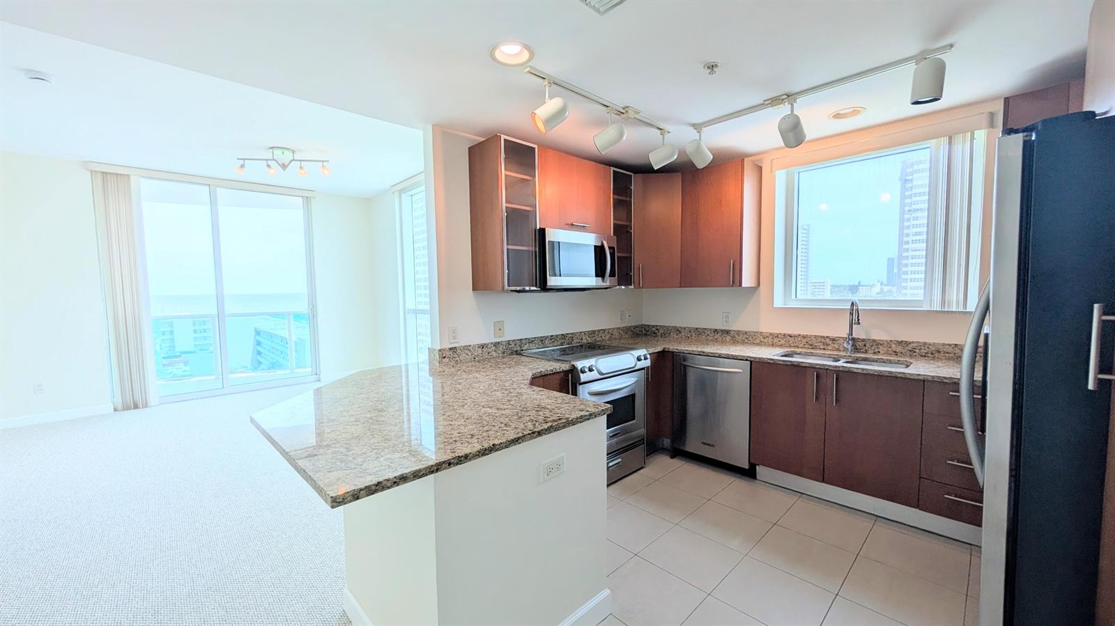 Photo of 1945 Ocean #701, Hallandale Beach, Florida, 33009 - 1000096471