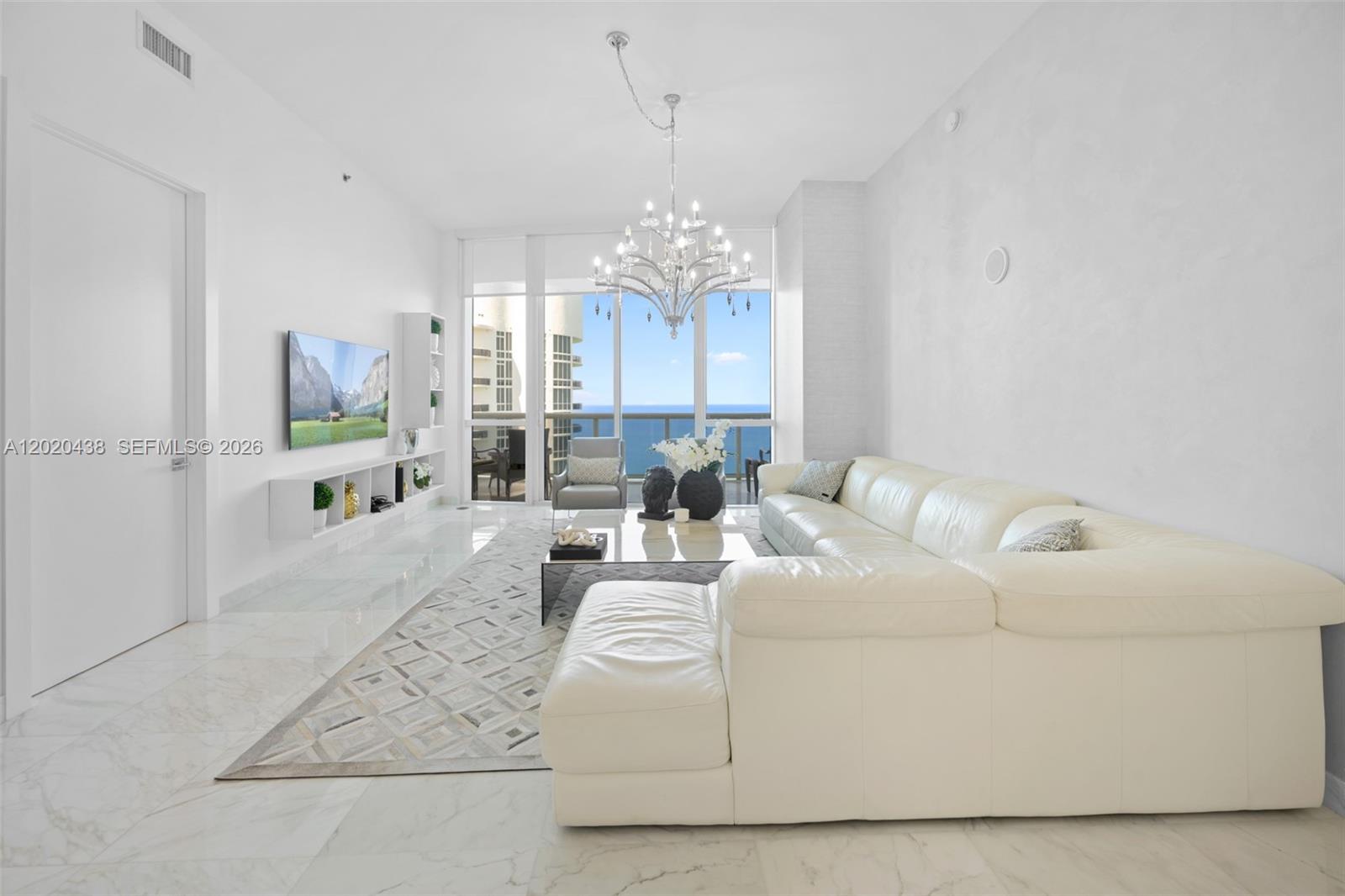 See details 4103 2 / 3 1962 sq. ft. $ 2026-05-16 0 Photo