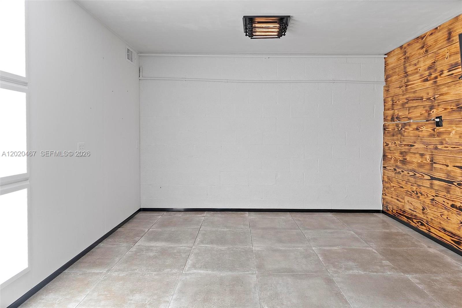 See details 311 / sq. ft. $ 2026-05-17 0 Photo