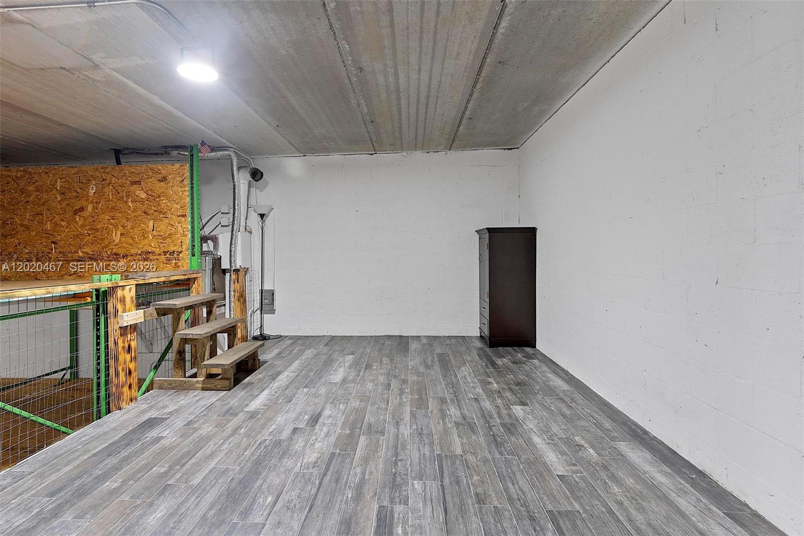 See details 311 / sq. ft. $ 2026-05-17 0 Photo