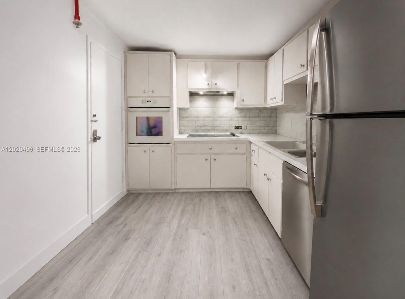 Photo of 400 Kings Point Dr  #811, Sunny Isles Beach, Florida, 33160 - 