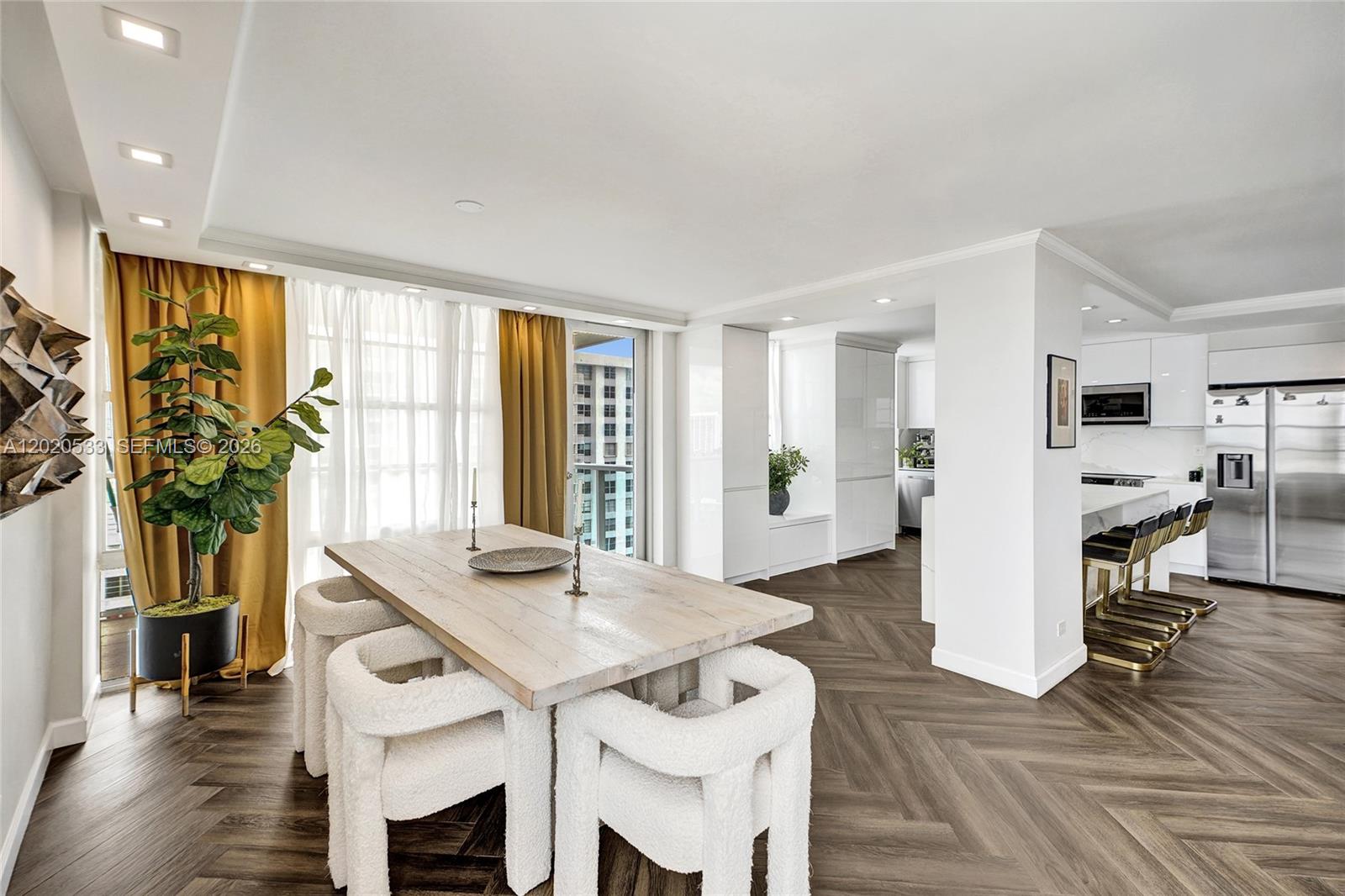 See details 2112 2 / 2 1552 sq. ft. $ 2026-05-17 0 Photo