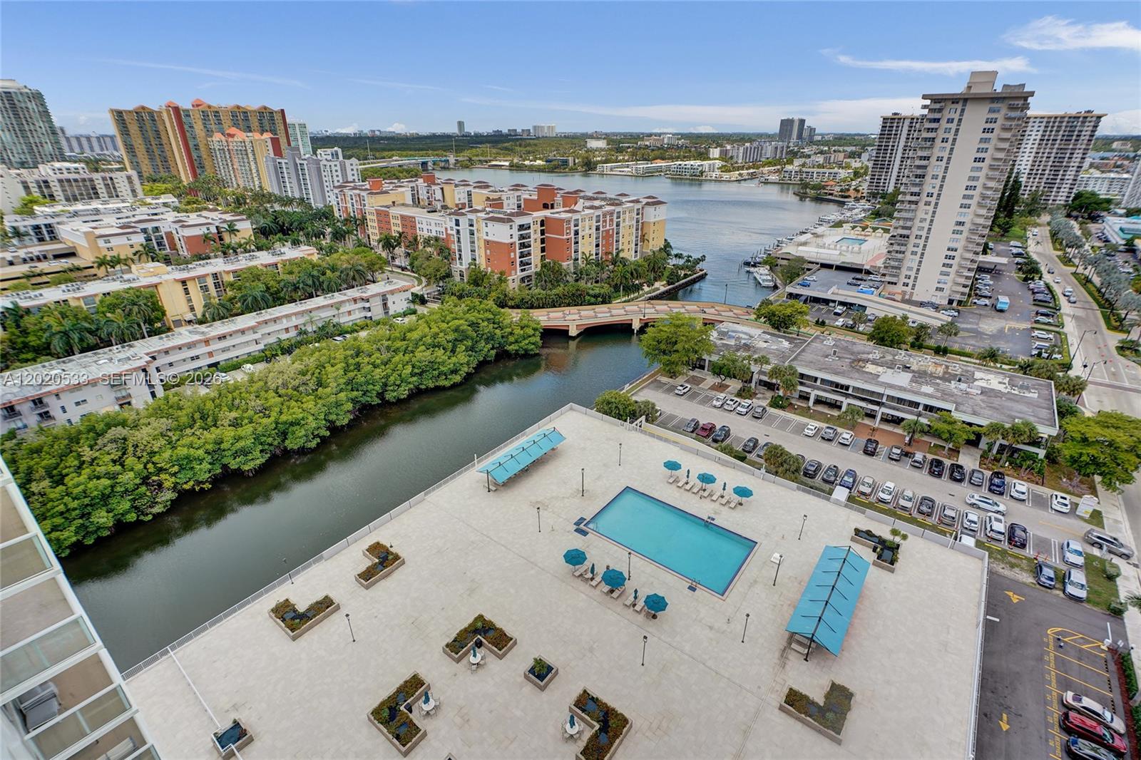 See details 2112 2 / 2 1552 sq. ft. $ 2026-05-17 0 Photo