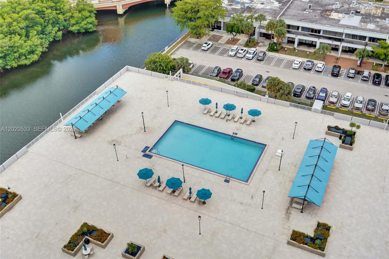 See details 2112 2 / 2 1552 sq. ft. $ 2026-05-17 0 Photo