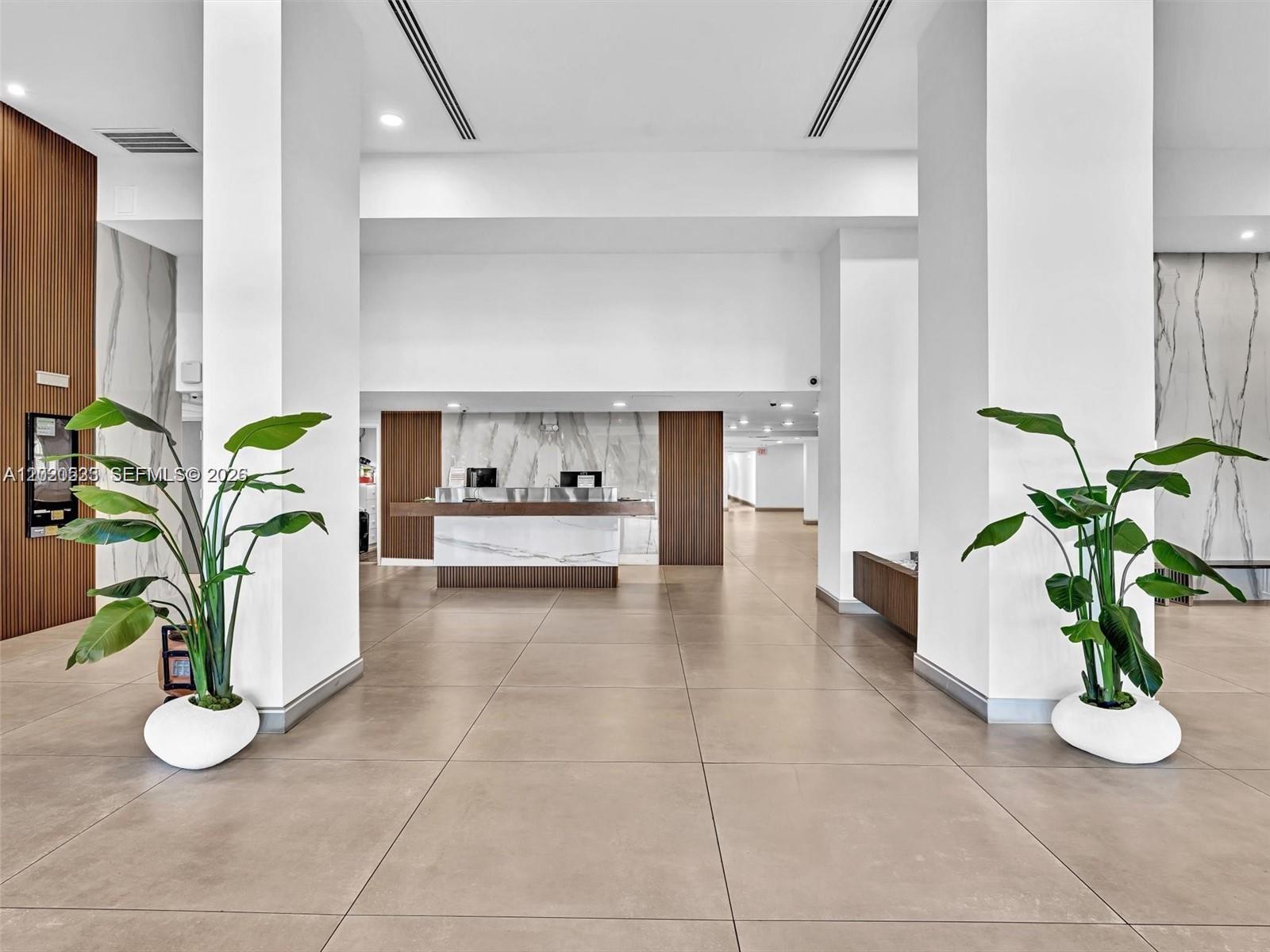 See details 2112 2 / 2 1552 sq. ft. $ 2026-05-17 0 Photo