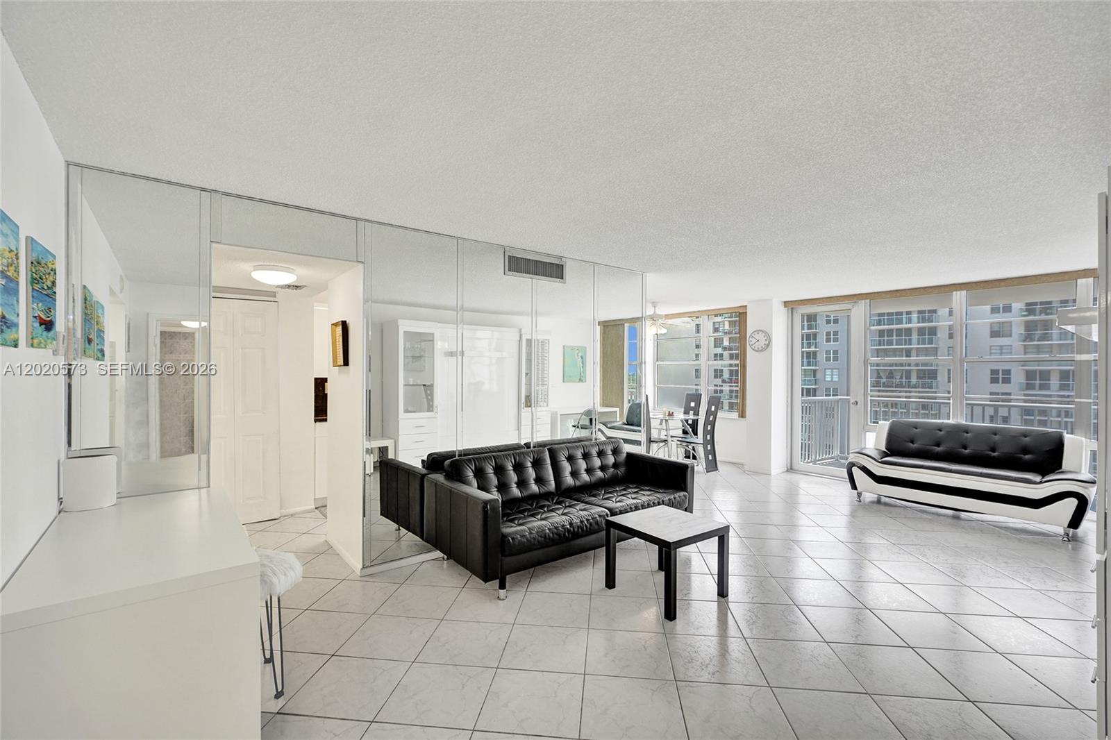 1611 1 / 2 1104 sq. ft. $ 2026-05-17 0 Photo