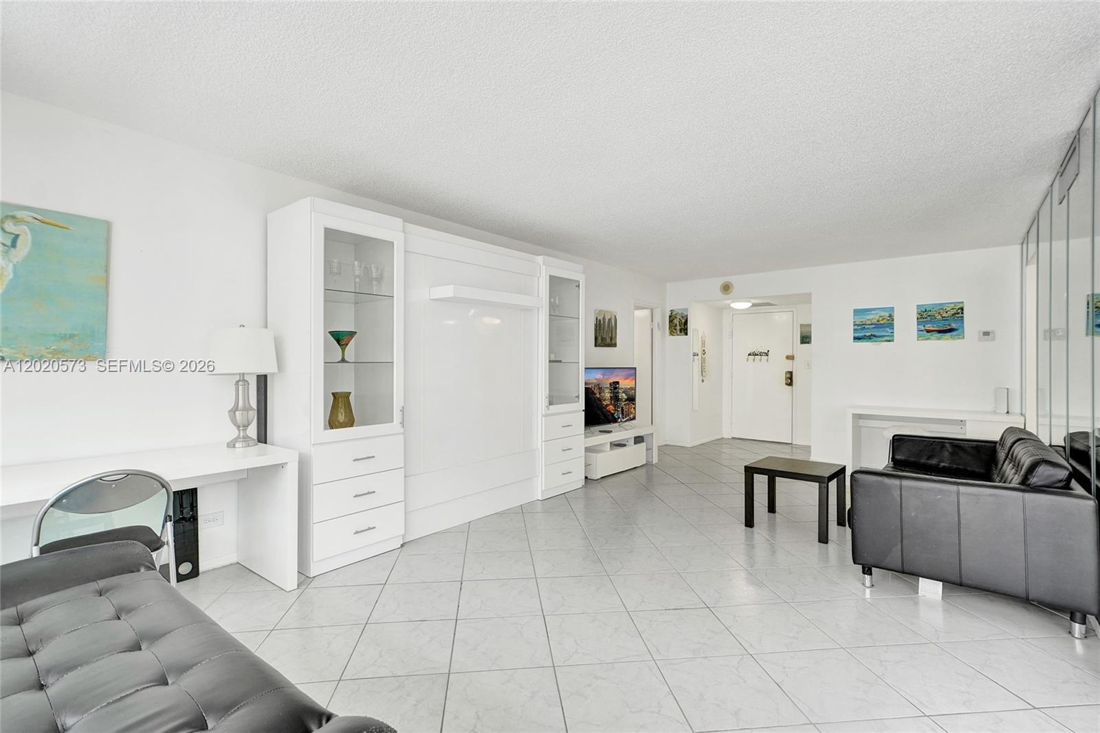 1611 1 / 2 1104 sq. ft. $ 2026-05-17 0 Photo