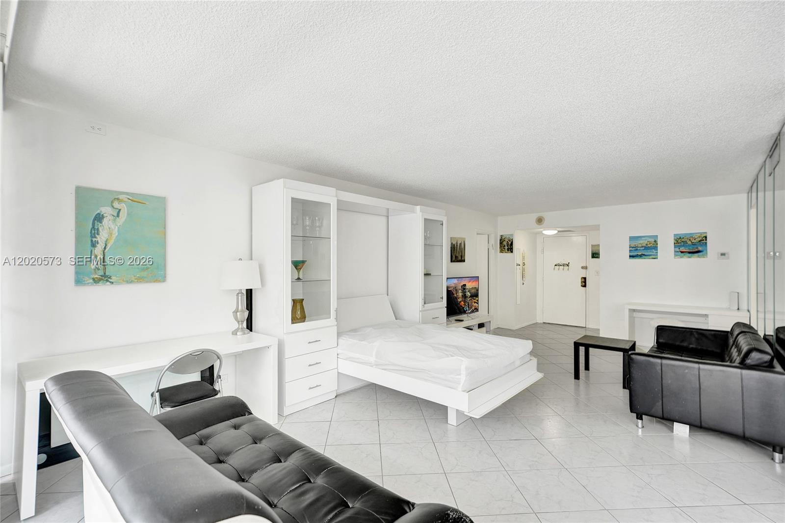 1611 1 / 2 1104 sq. ft. $ 2026-05-17 0 Photo