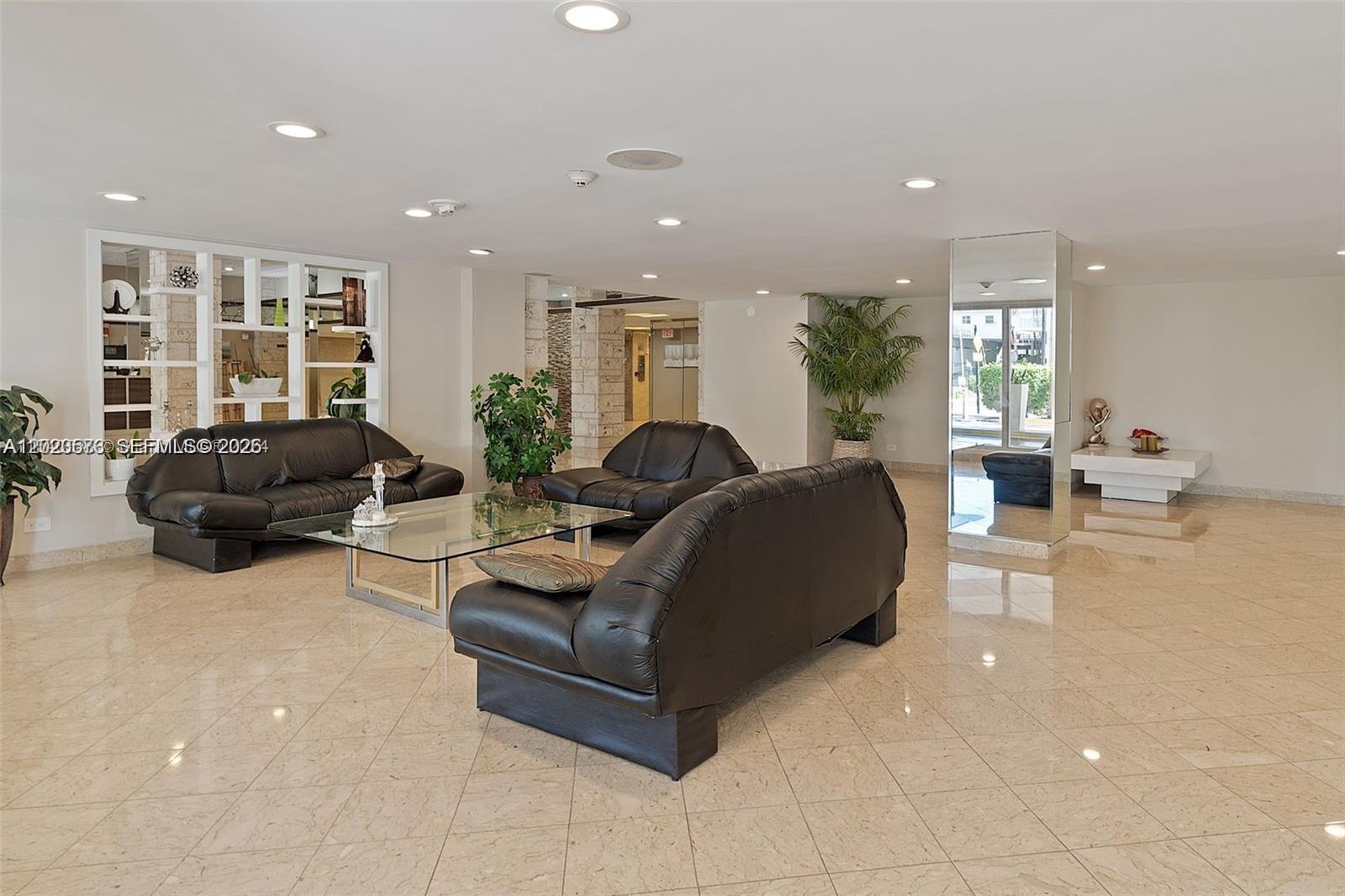 1611 1 / 2 1104 sq. ft. $ 2026-05-17 0 Photo