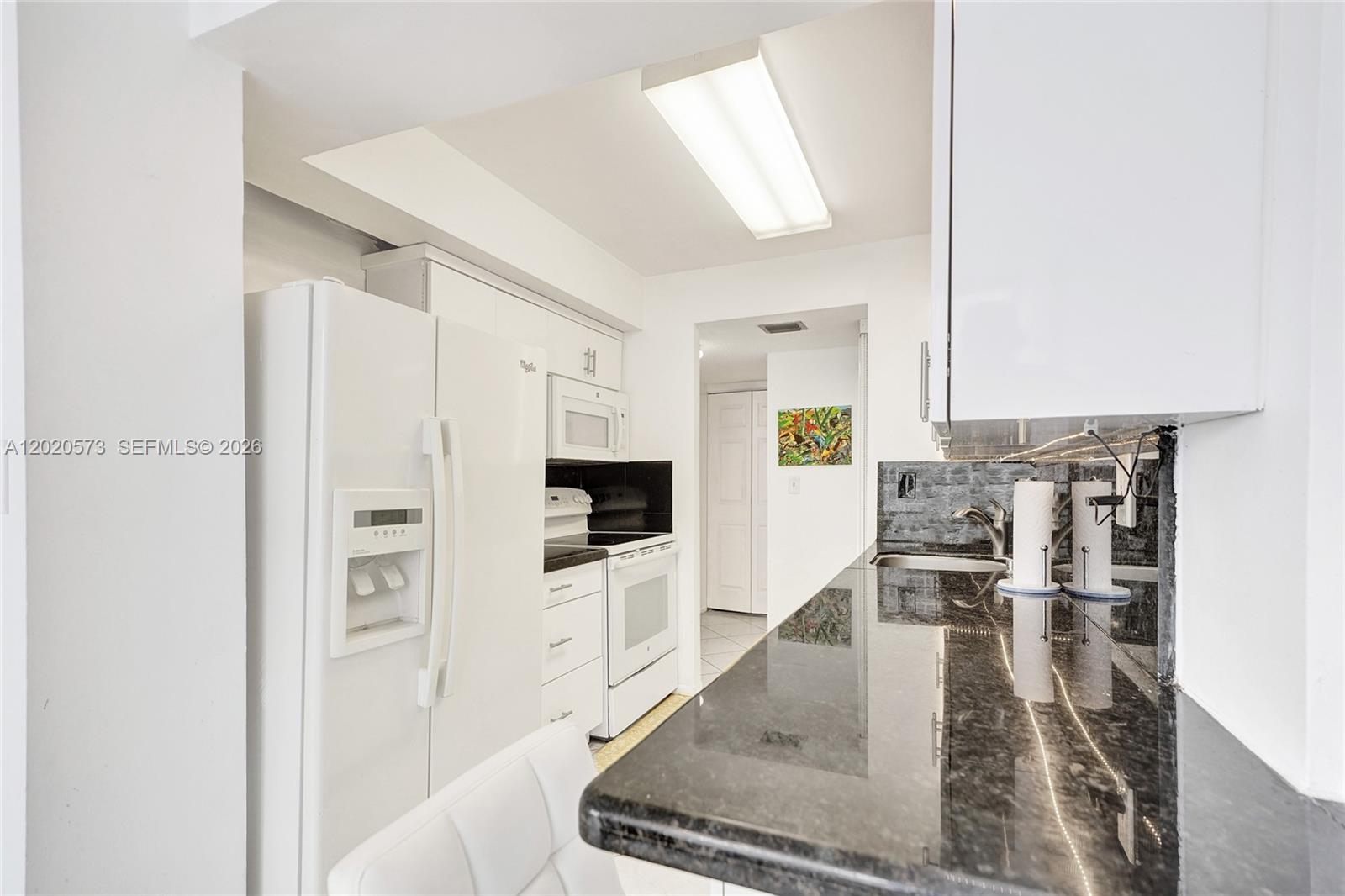 1611 1 / 2 1104 sq. ft. $ 2026-05-17 0 Photo