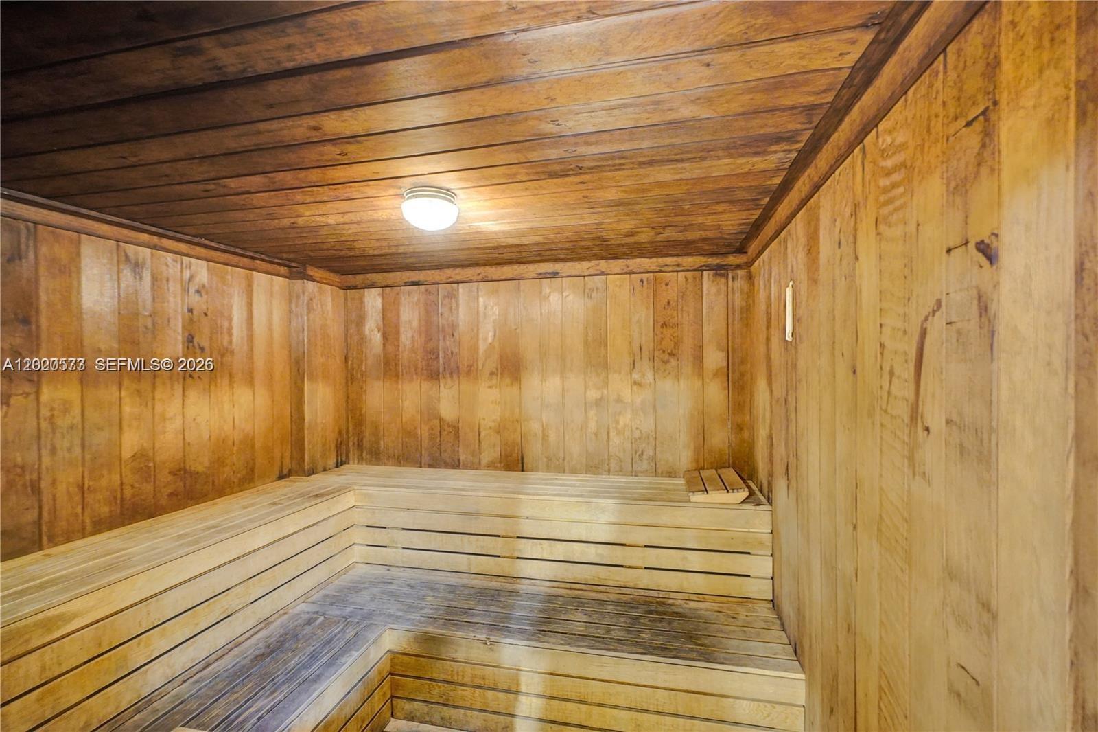 1611 1 / 2 1104 sq. ft. $ 2026-05-17 0 Photo