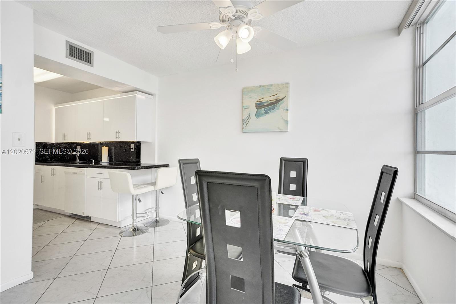 1611 1 / 2 1104 sq. ft. $ 2026-05-17 0 Photo
