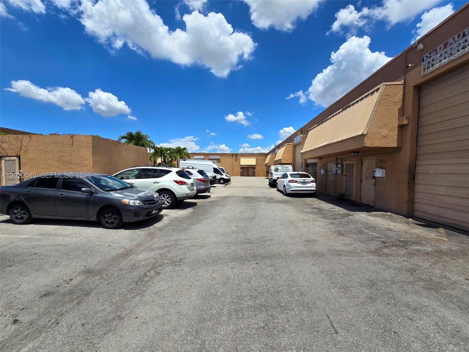 7909  /   sq. ft. $ 2026-05-17 0 Photo