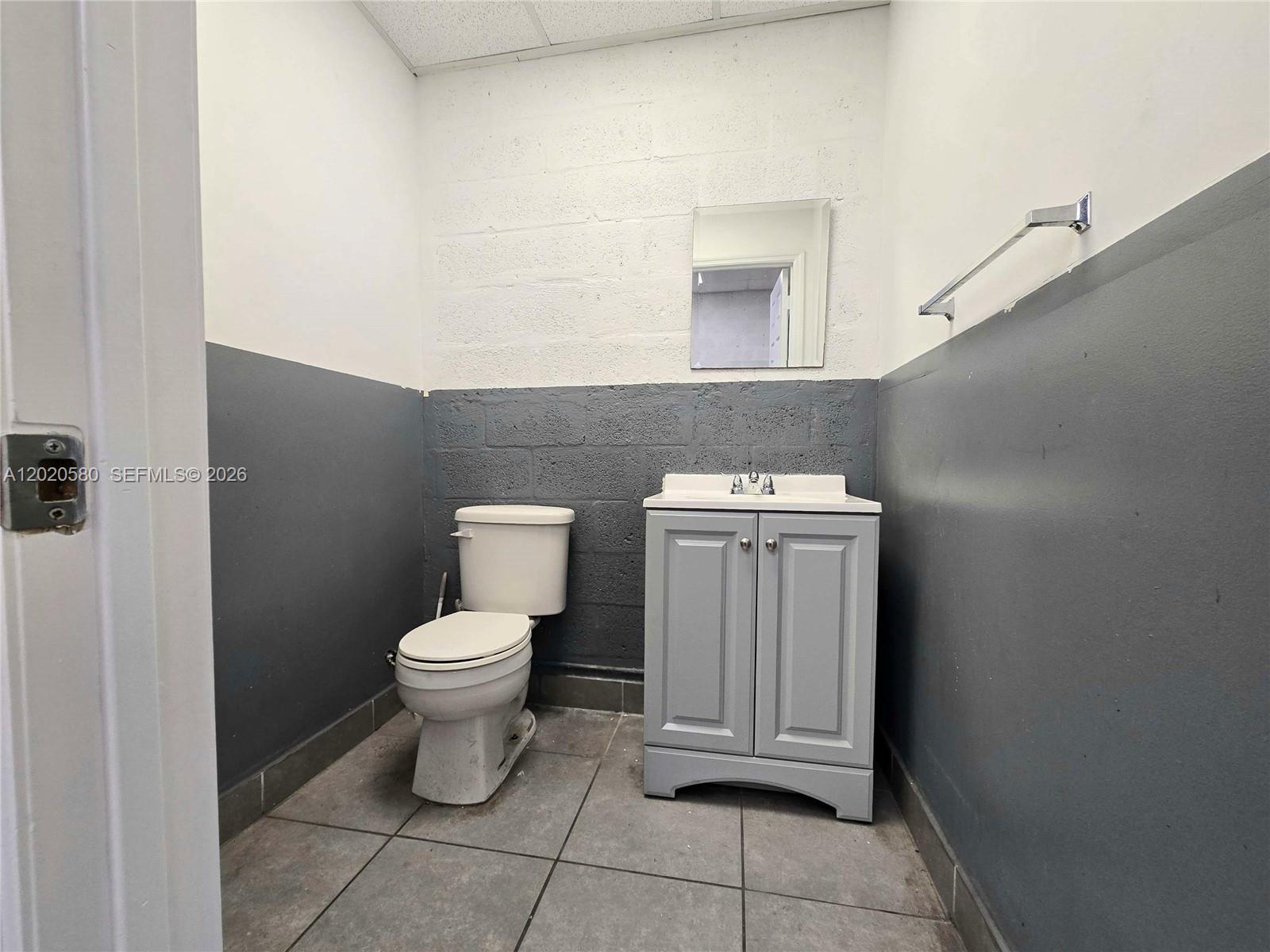 7909  /   sq. ft. $ 2026-05-17 0 Photo