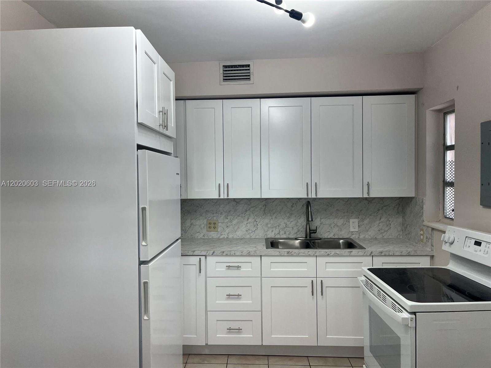 See details / 1690 sq. ft. $ 2026-05-17 0 Photo