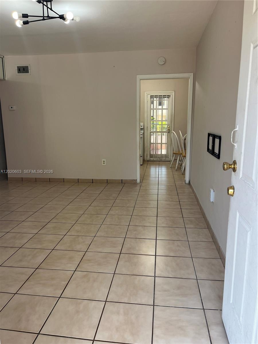 See details / 1690 sq. ft. $ 2026-05-17 0 Photo