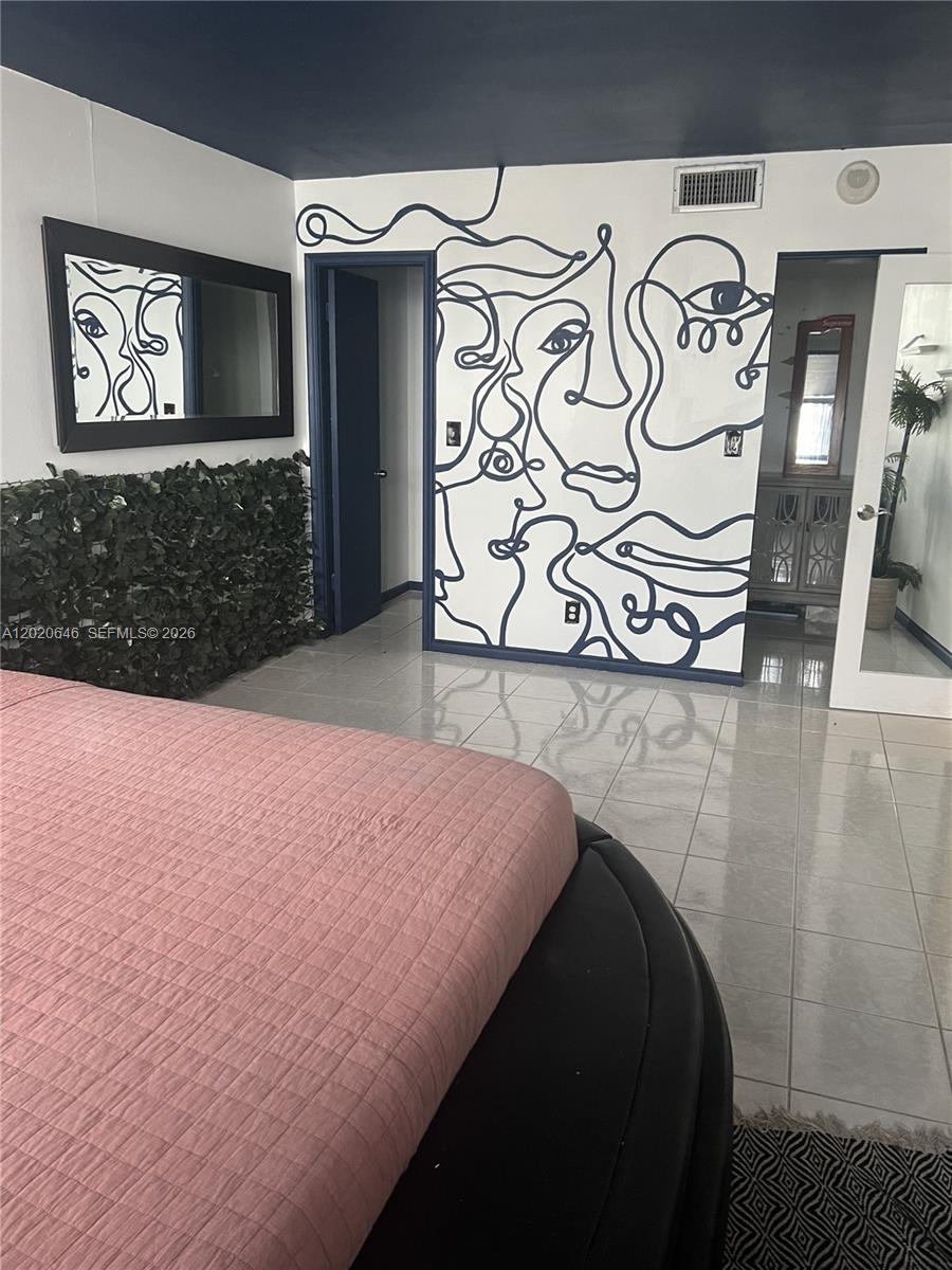 Photo of 1817 Ocean Dr  #718, Hallandale Beach, Florida, 33009 - 