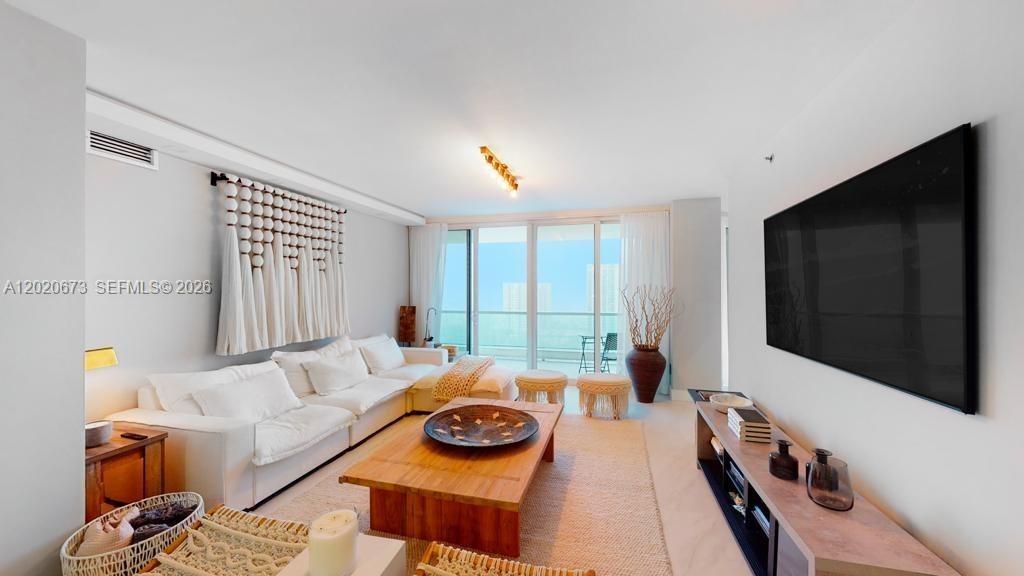 See details 1808 3 / 2 1580 sq. ft. $ 2026-05-17 0 Photo