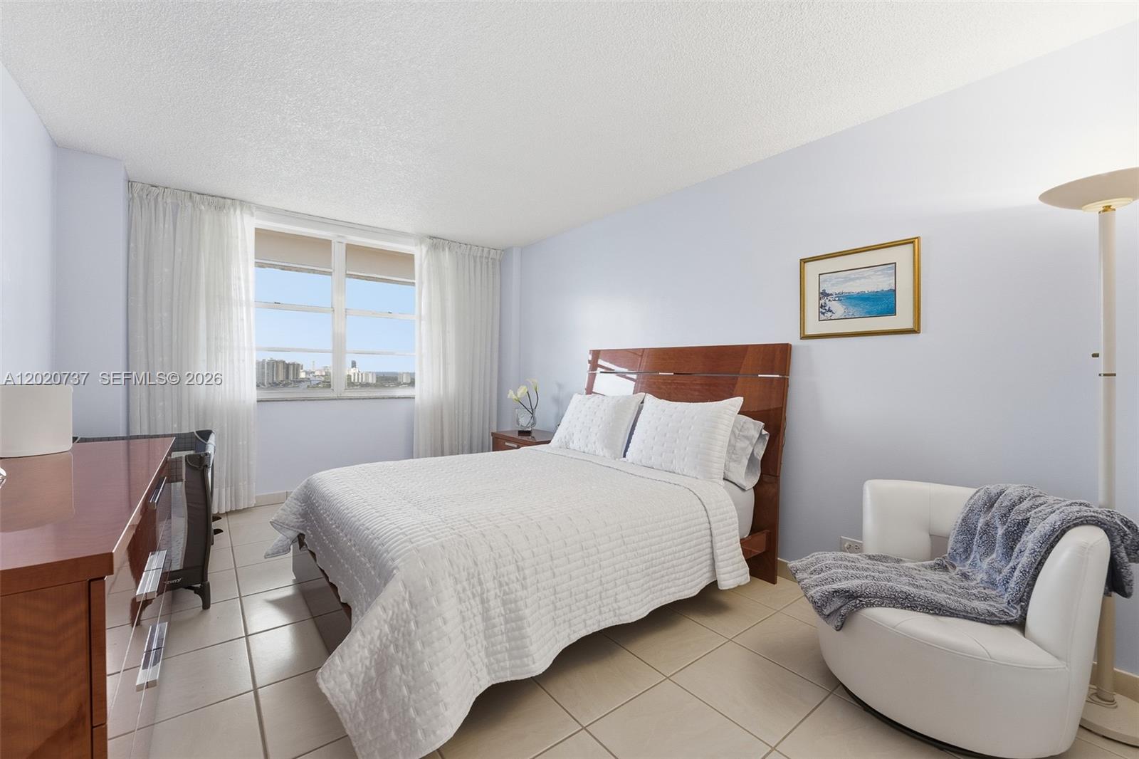 See details 2302 2 / 2 1275 sq. ft. $ 2026-05-18 0 Photo