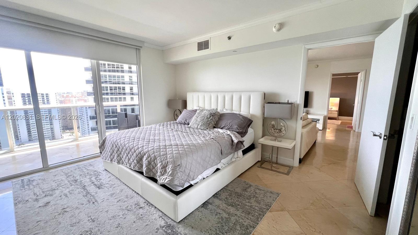 2204 3 / 3 1675 sq. ft. $ 2026-05-18 0 Photo