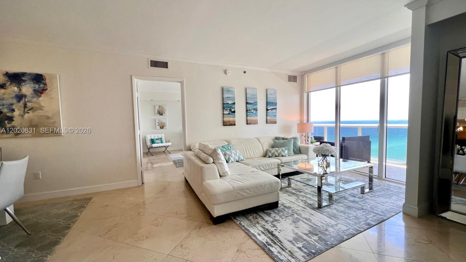 2204 3 / 3 1675 sq. ft. $ 2026-05-18 0 Photo