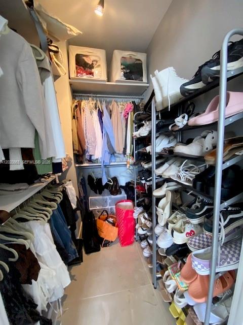 See details 2012 2 / 2 1240 sq. ft. $ 2026-05-18 0 Photo