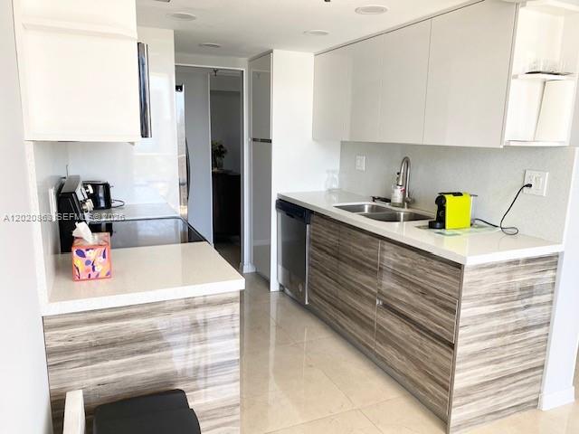 See details 2012 2 / 2 1240 sq. ft. $ 2026-05-18 0 Photo