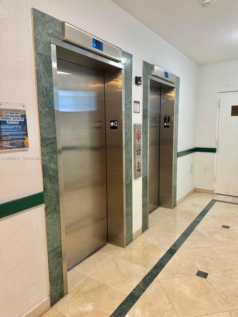 Ver detalles 704E 1 / 2 861 sq. ft. $ 2026-05-18 0 foto