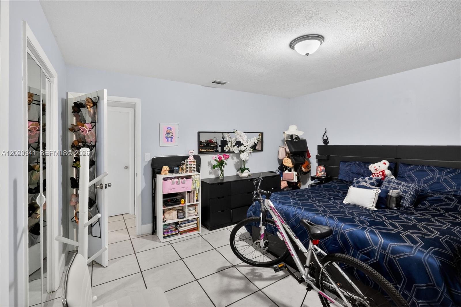   /  2430 sq. ft. $ 2026-05-18 0 Photo