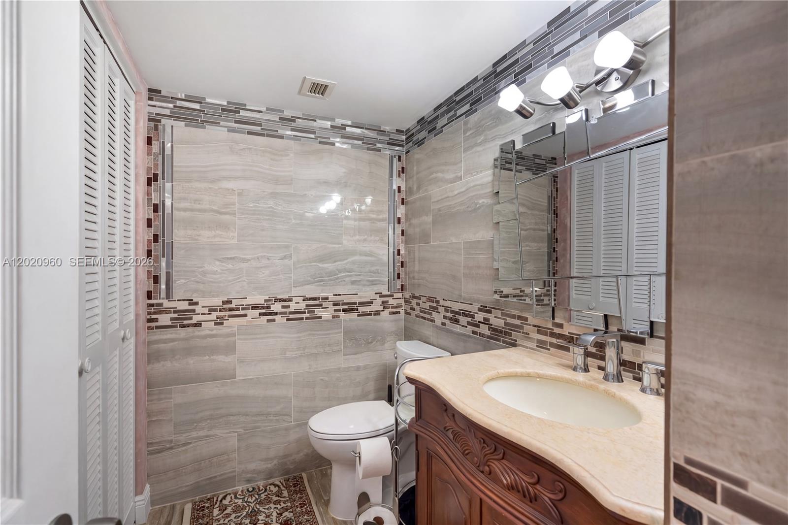 Photo of 1849 Ocean Dr  #305, Hallandale Beach, Florida, 33009 - 