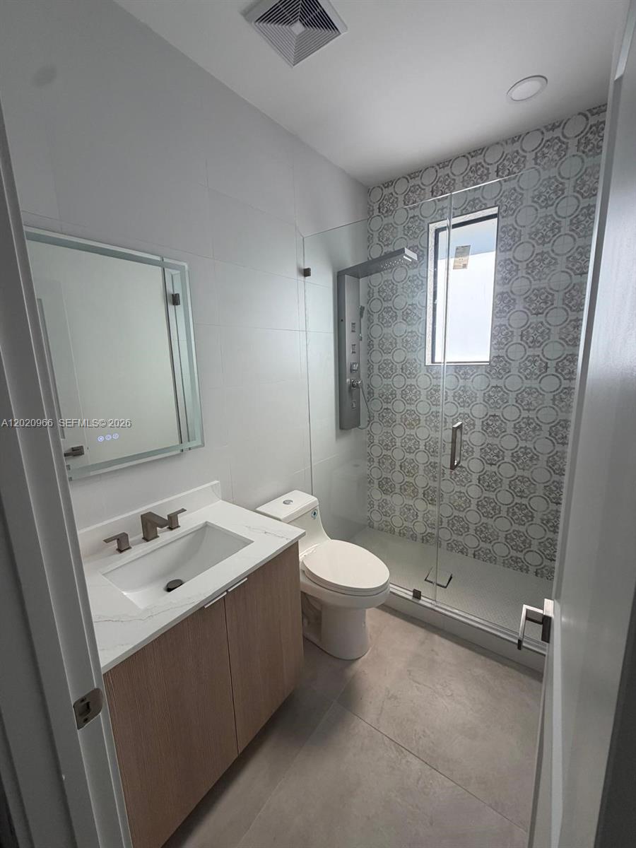 See details / 2874 sq. ft. $ 2026-05-18 0 Photo