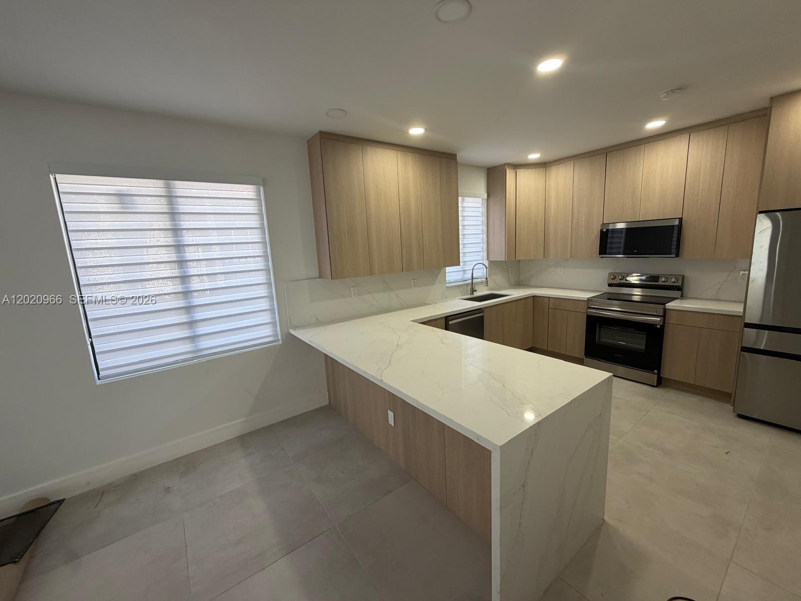 See details / 2874 sq. ft. $ 2026-05-18 0 Photo