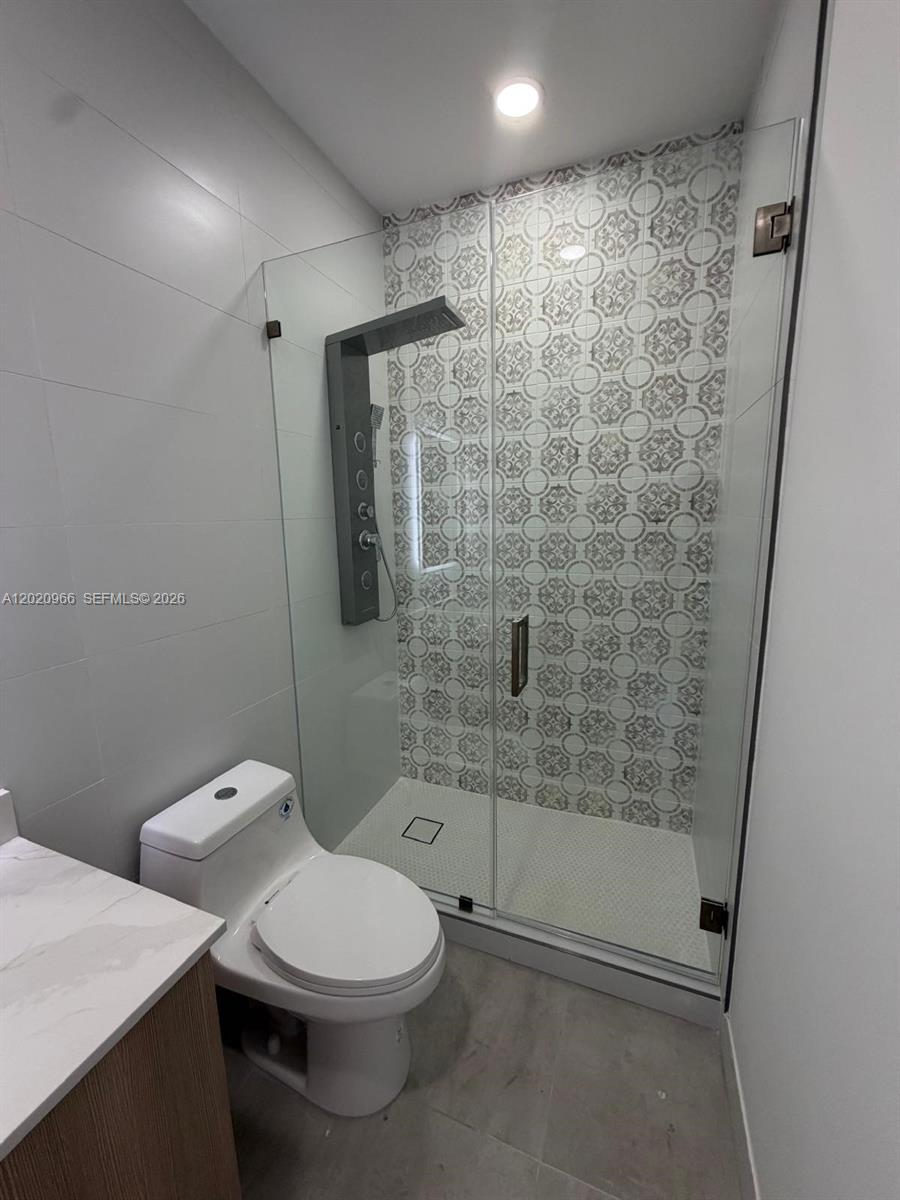 See details / 2874 sq. ft. $ 2026-05-18 0 Photo