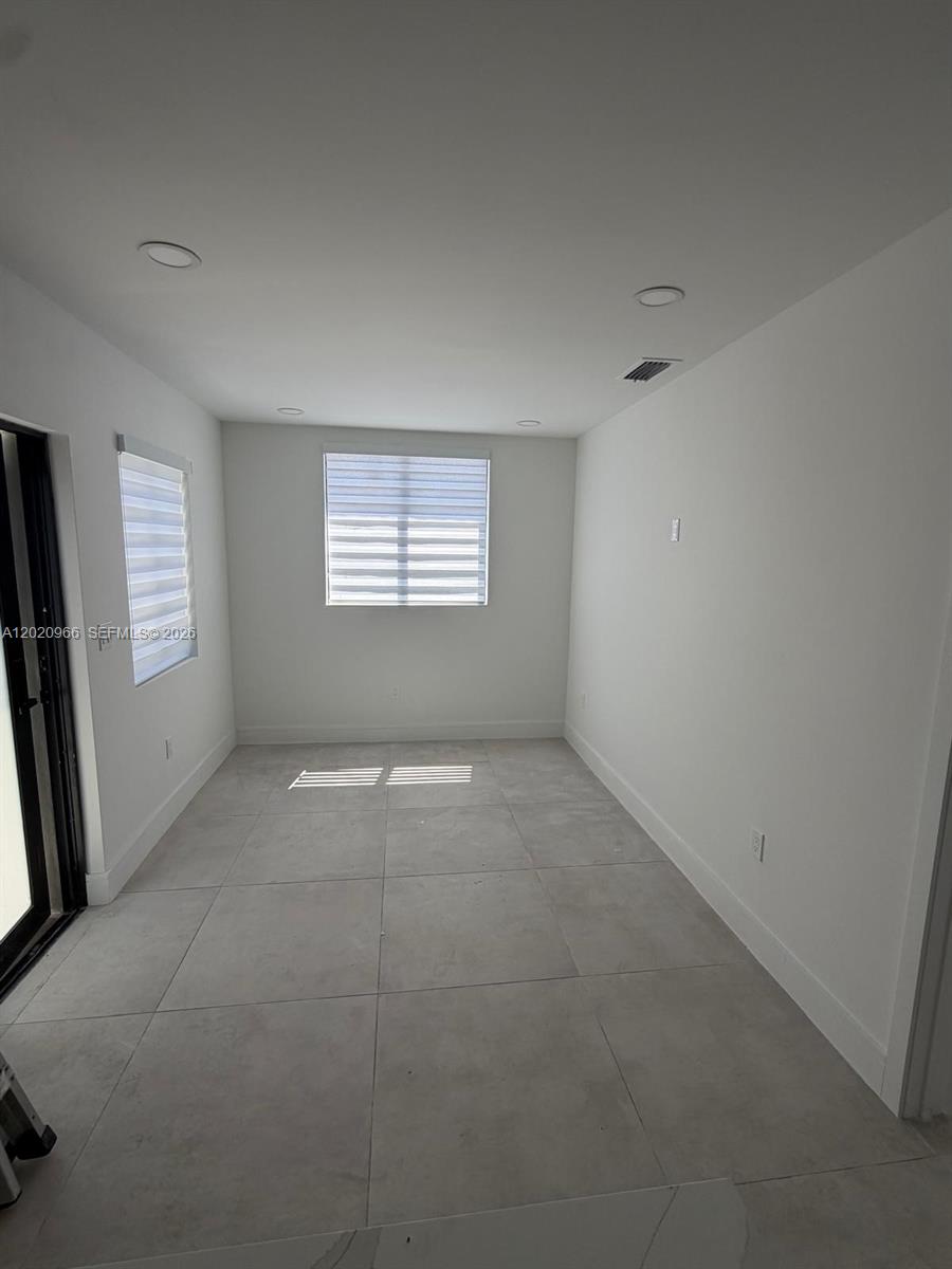 See details / 2874 sq. ft. $ 2026-05-18 0 Photo