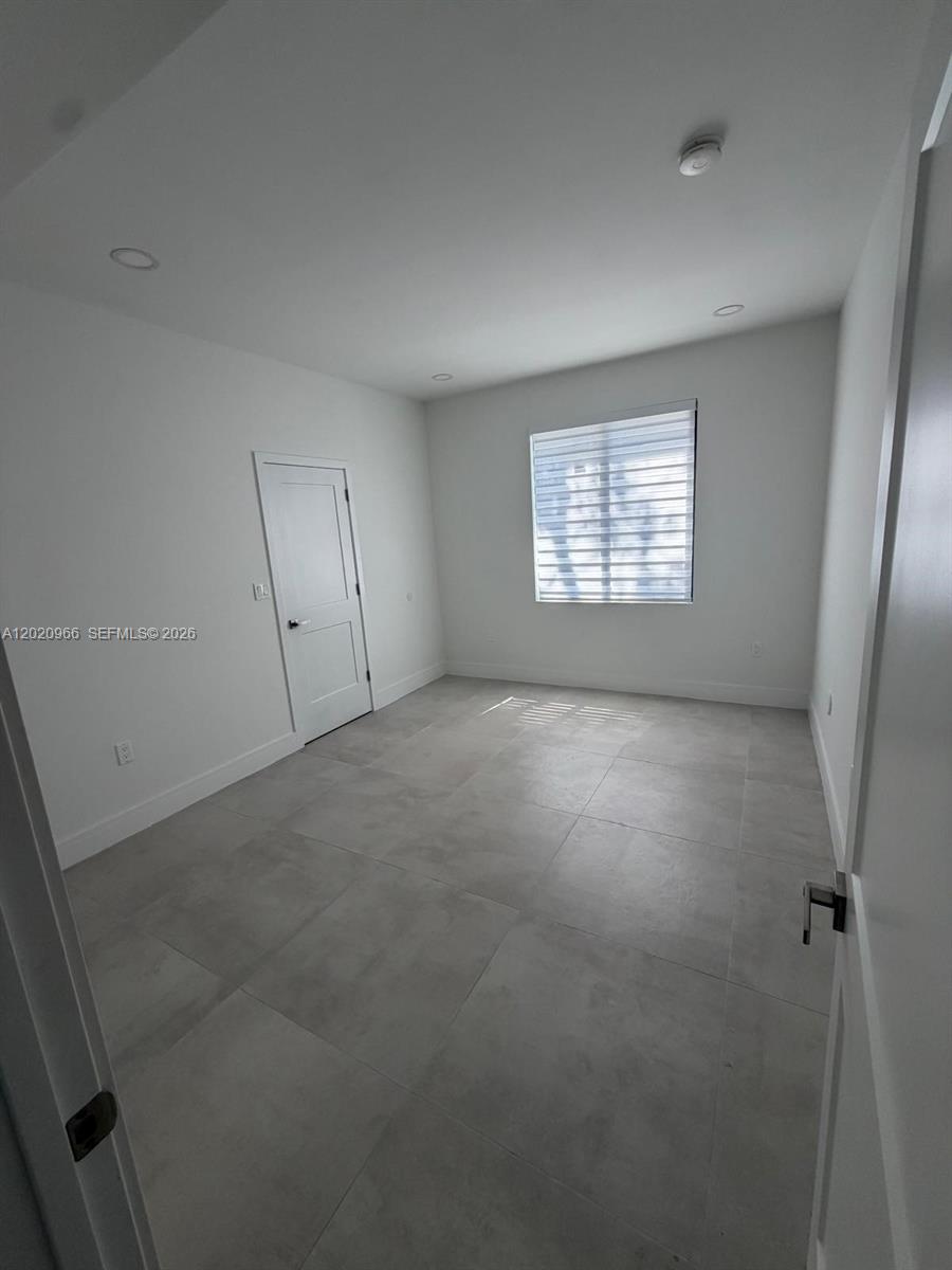 See details / 2874 sq. ft. $ 2026-05-18 0 Photo