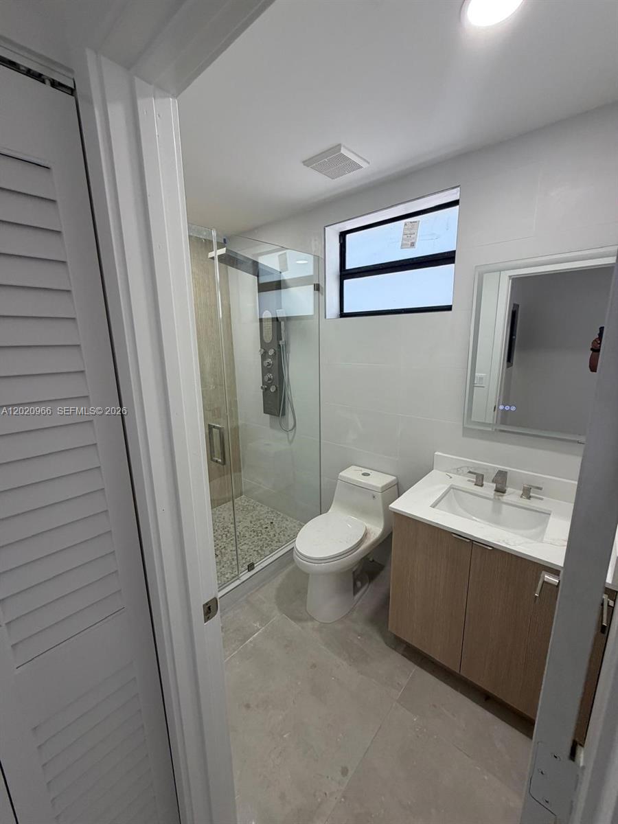 See details / 2874 sq. ft. $ 2026-05-18 0 Photo