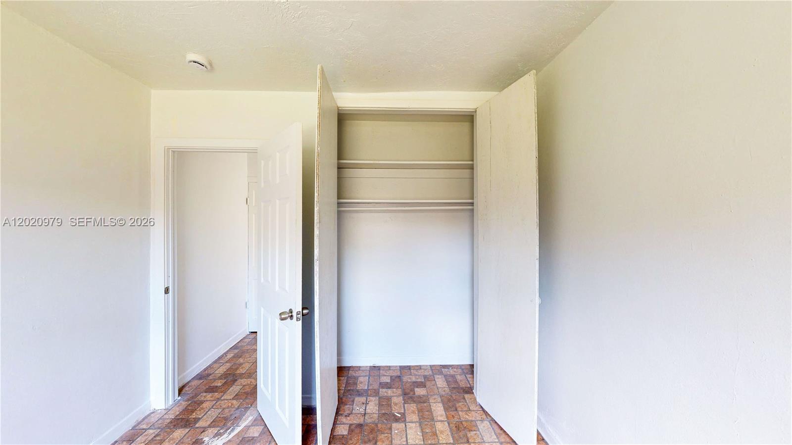 See details / 2280 sq. ft. $ 2026-05-18 0 Photo
