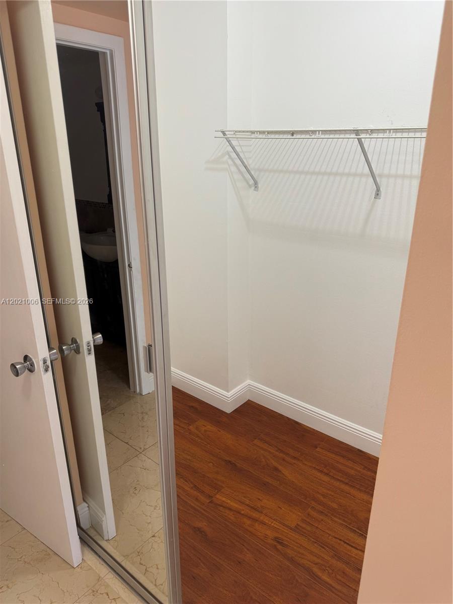 208 1 / 2 830 sq. ft. $ 2026-05-18 0 Photo