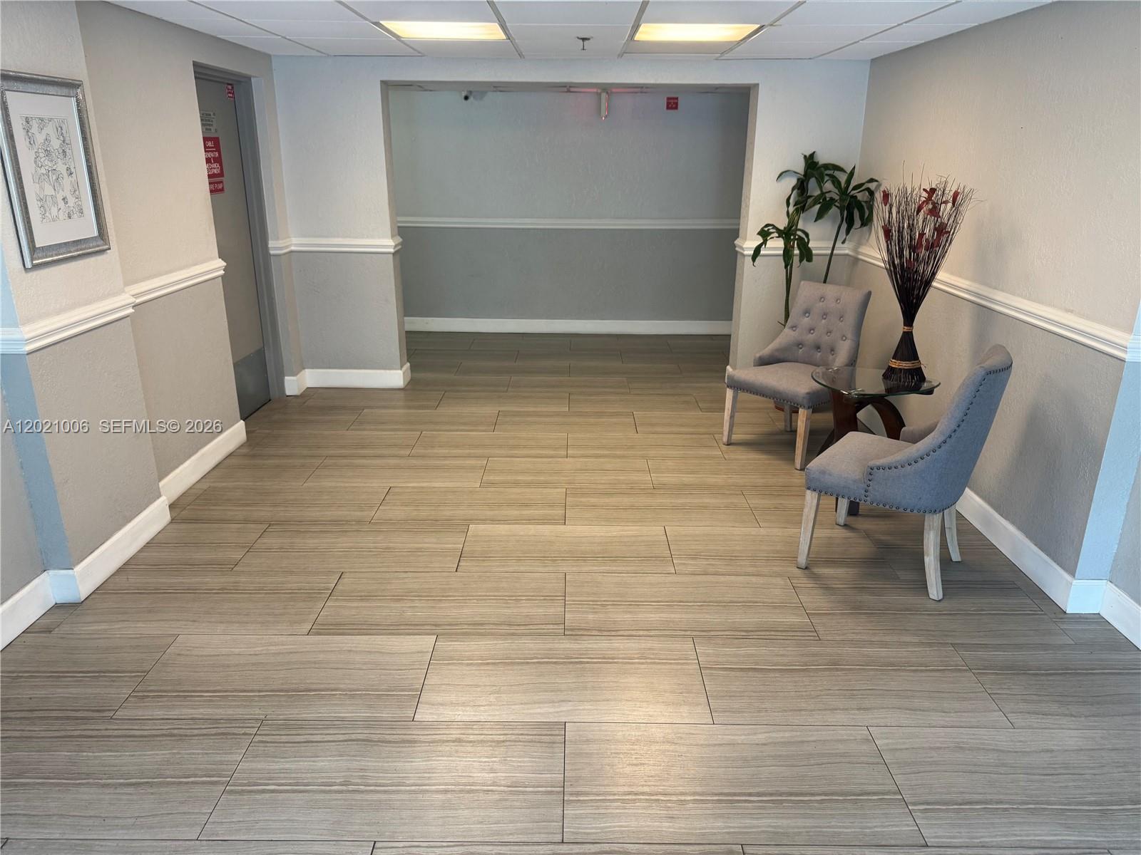 208 1 / 2 830 sq. ft. $ 2026-05-18 0 Photo