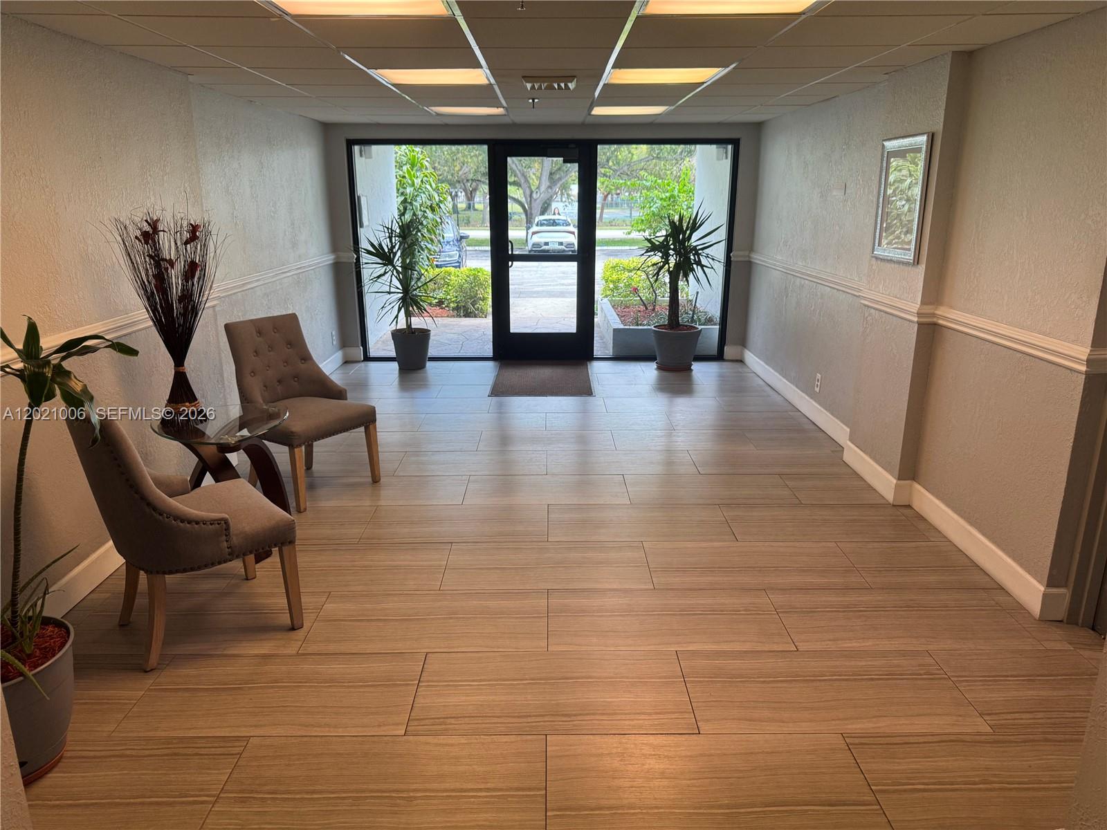 208 1 / 2 830 sq. ft. $ 2026-05-18 0 Photo