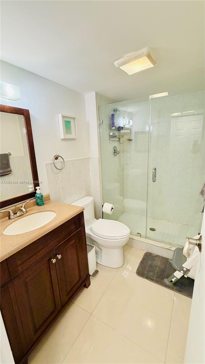 See details 1729 2 / 2 1331 sq. ft. $ 2026-05-18 0 Photo