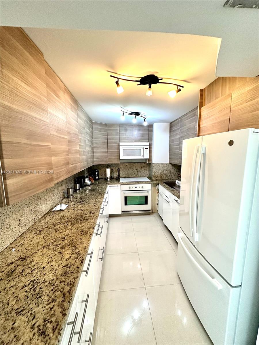 See details 1729 2 / 2 1331 sq. ft. $ 2026-05-18 0 Photo