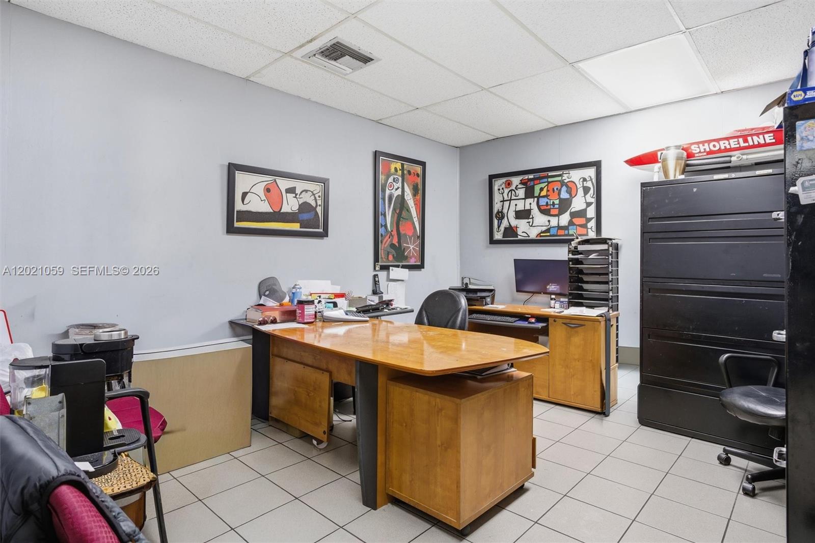   /   sq. ft. $ 2026-05-18 0 foto