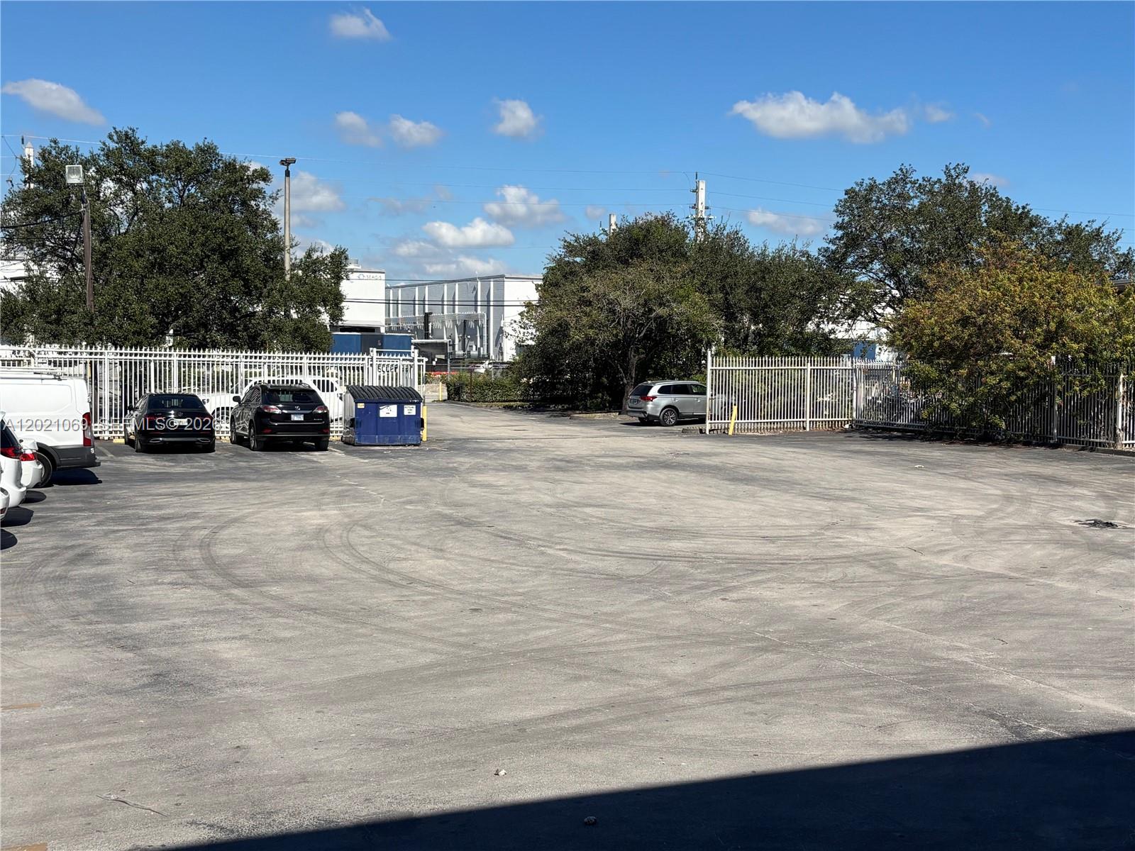 See details / sq. ft. $ 2026-05-18 0 Photo