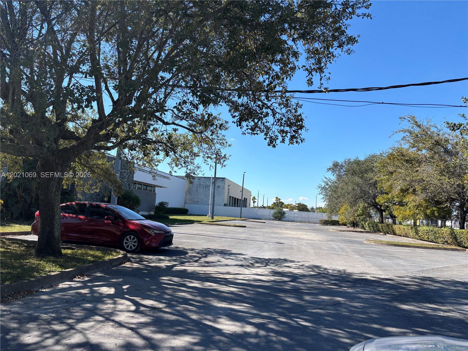 See details / sq. ft. $ 2026-05-18 0 Photo