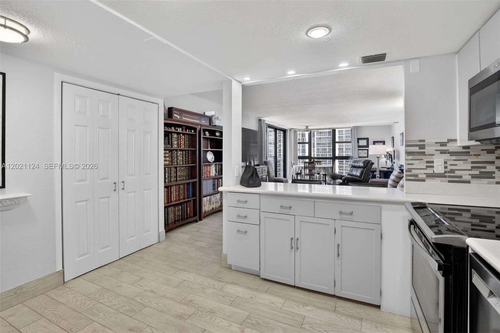 Photo of 20515 Country Club Dr  #2248, Aventura, Florida, 33180 - 