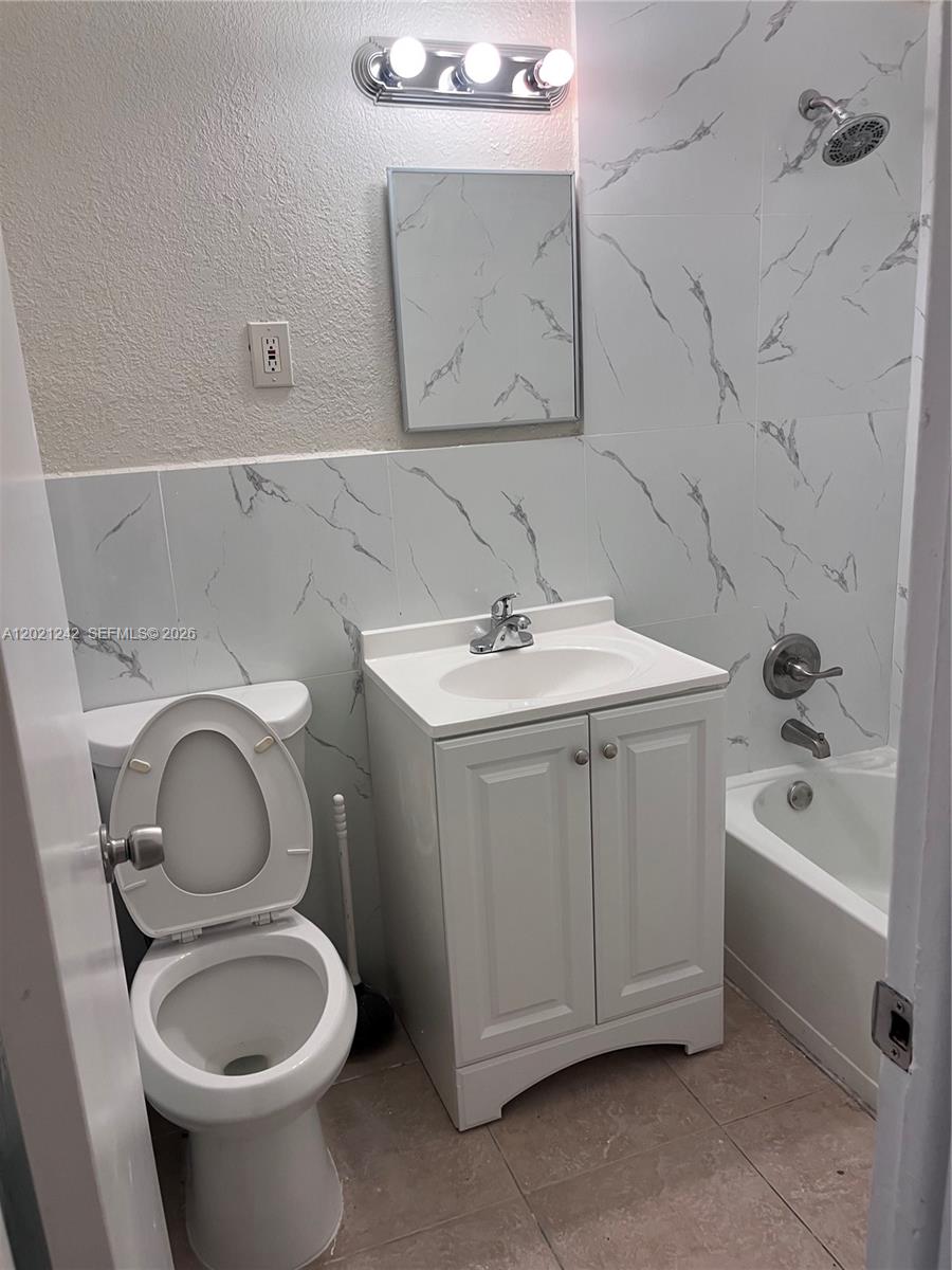1-4  /   sq. ft. $ 2026-05-18 0 Photo